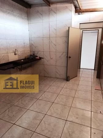 CALÇADÃO DA AV: 17, Nº 733 - parte alta - Barretos/SP