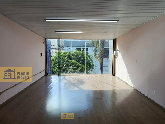 CALÇADÃO DA AV: 17, Nº 733 - parte alta - Barretos/SP