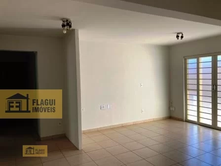 RUA 15 DE NOVEMBRO, Nº 785 (APTO 13) - Barretos/SP