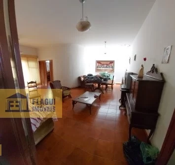 RUA: 28, Nº 1031 - SOBRADO - Barretos/SP