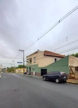 Casa Padrão/ Ponto Comercial 