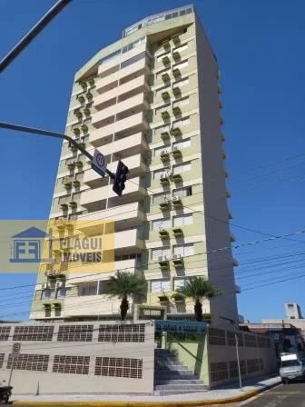 RUA 22,Nº 918  APTO 51 5º ANDAR ENTRE 17X15 - CENTRO