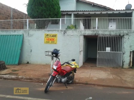 Av: 9 Nº 44 Ruas 2 x 4