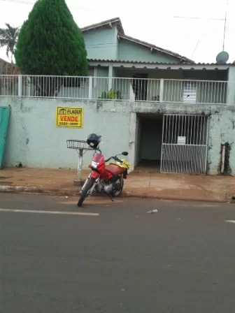 Casa à Venda