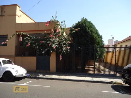 Casa para Venda no Bairro Centro