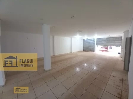 Casa Padrão/ Ponto comercial 